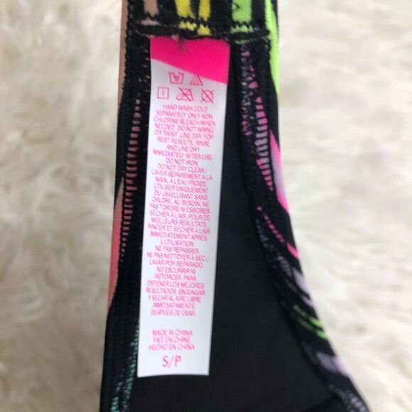 Victoria’s Secret Swim Multicolored Striped Strapless Top Size Small - Picture 3 of 3